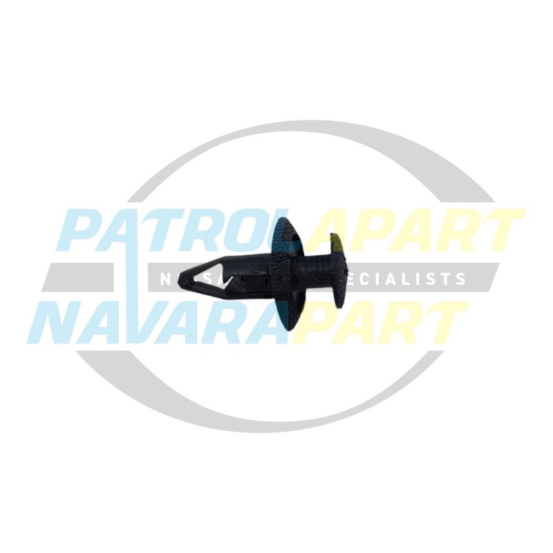 Genuine Nissan Patrol GU Rear Bar End Light Push In Clip