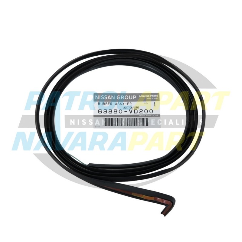 Genuine Nissan Patrol Y61 GU4 Series 4 RH Front Flare Seal Black