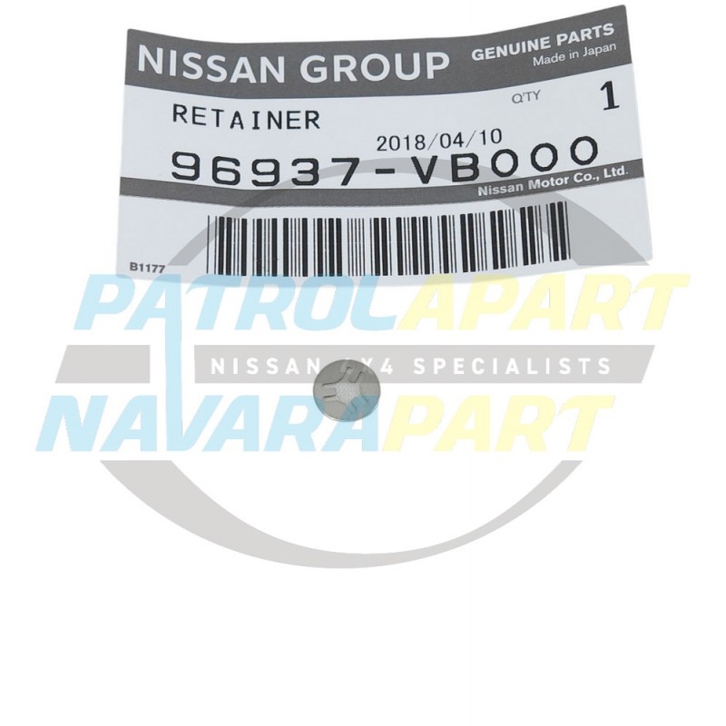 Genuine Nissan Patrol GU Y61 Gearstick Surround Boot Clip Retainer