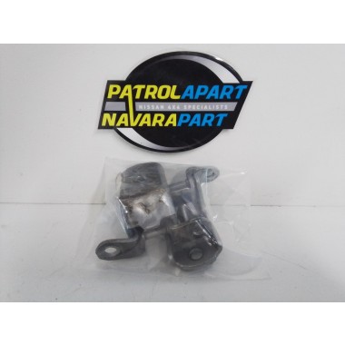 Used Front Door Hinges (Pair) - 82420-2J00 - Nissan Patrol Y61 GU 12/97-04/17