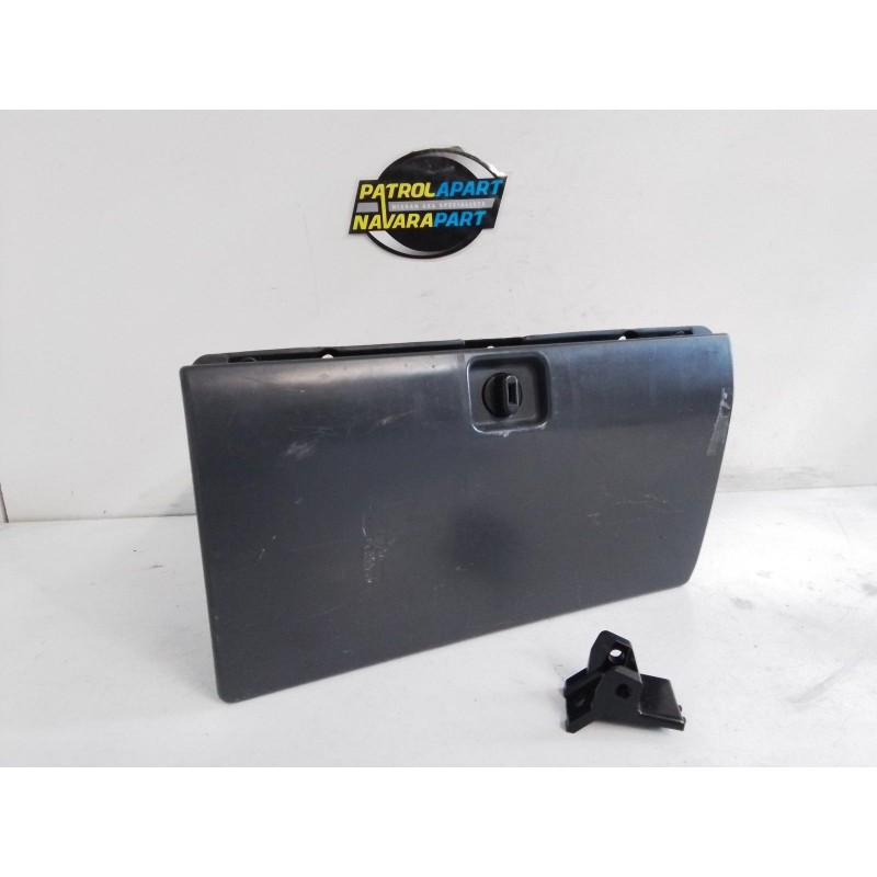 Used Glove Box 68510-01J00 - Nissan Patrol GQ, Ford Maverick 03/88-03/94