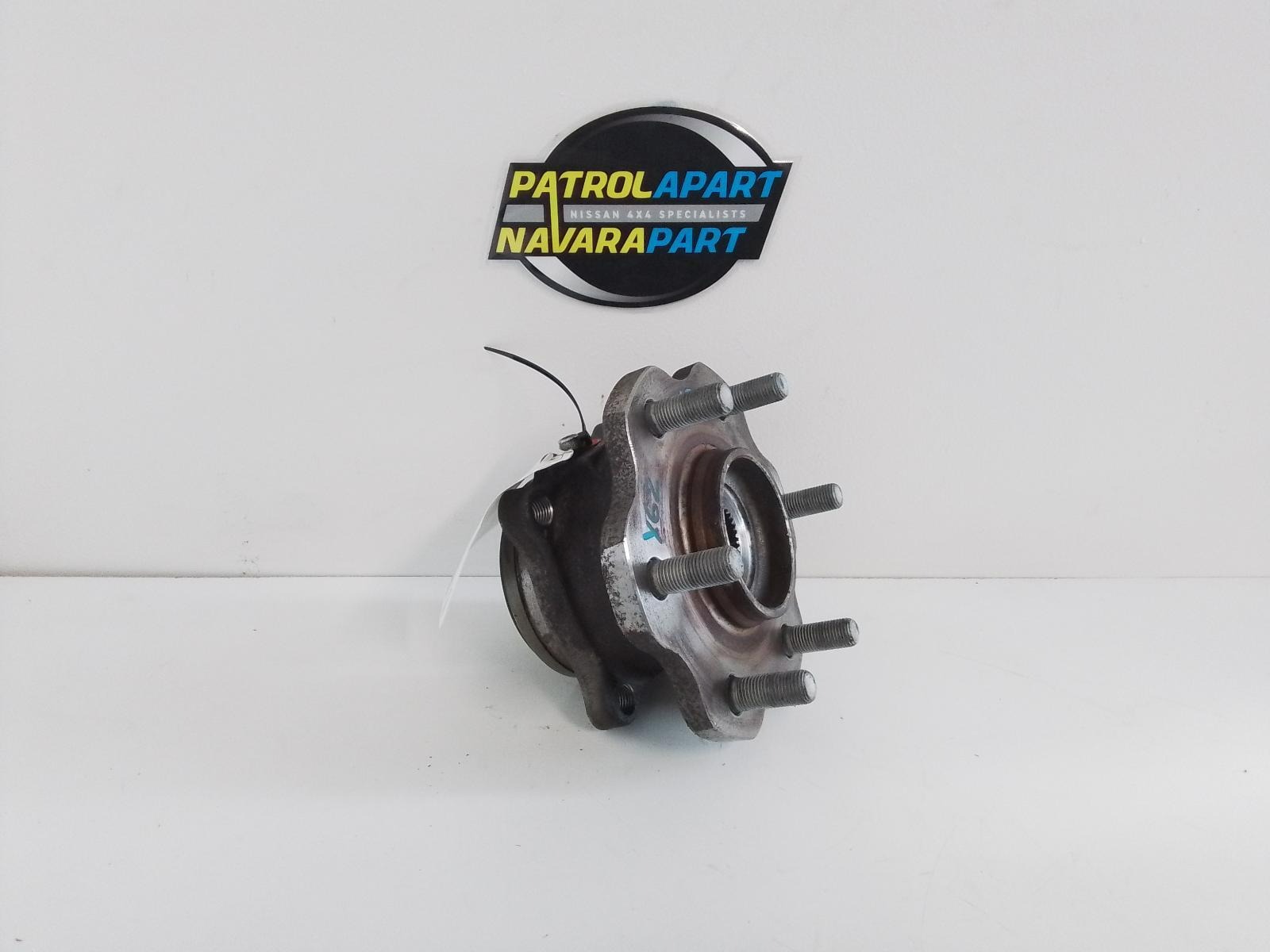 Used Rear Bearing Hub 43202-1LB0A - Nissan Patrol Y62 11/12
