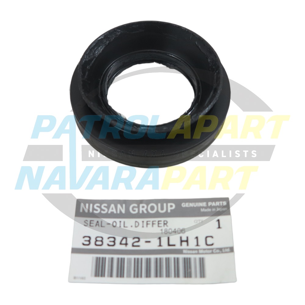 Genuine Nissan RH Front Axle Drive Diff Seal VK56 - Nissan Patrol Y62