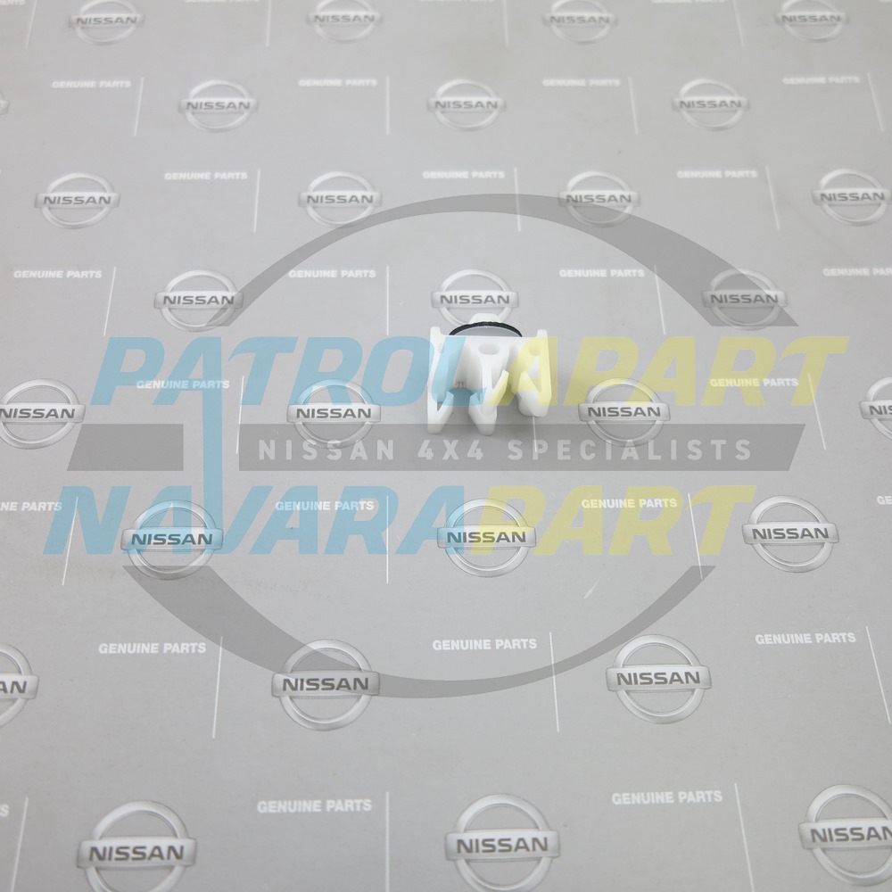 Genuine Nissan Double Firewall Clip TB42 - Nissan Patrol Y60 GQ