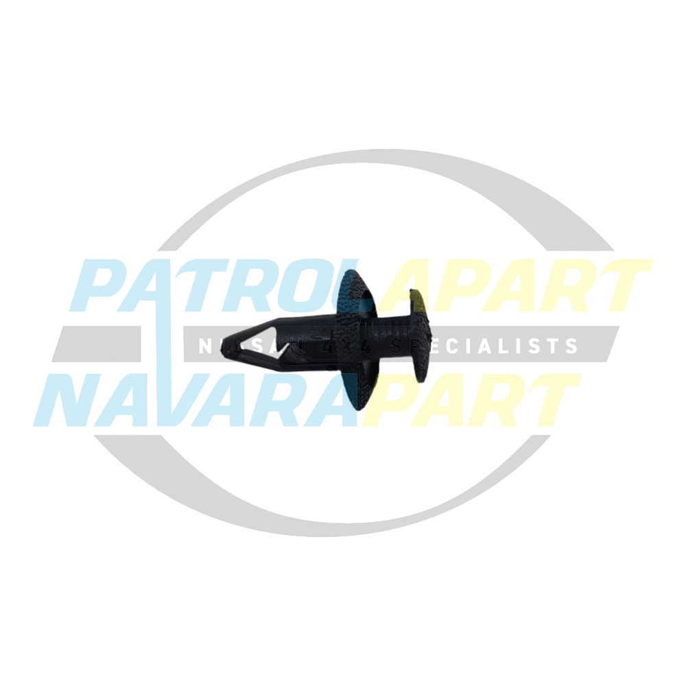 Genuine Nissan Rear Bar End Light Push In Clip - Nissan Patrol Y61 GU