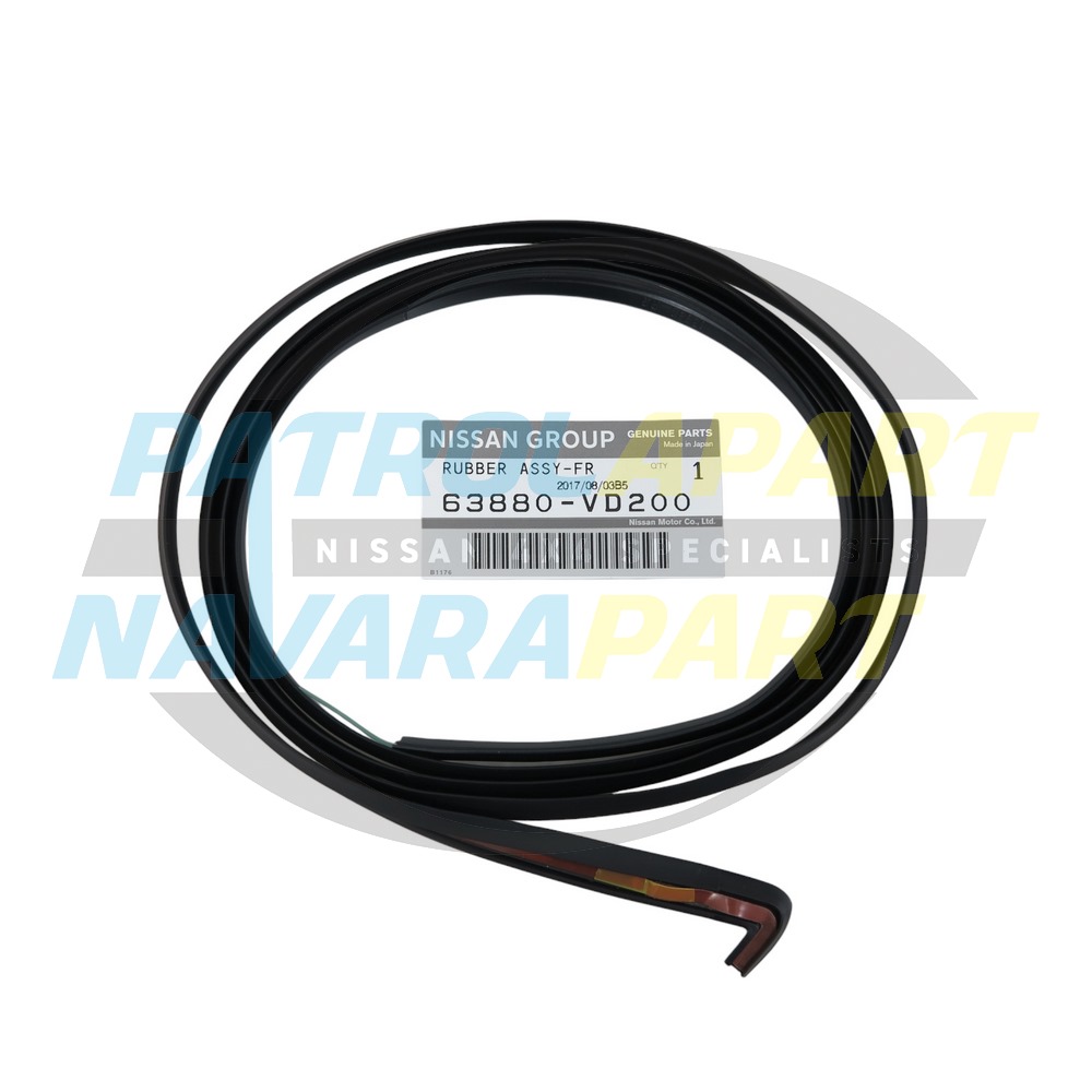 Genuine Nissan RH Front Flare Seal Black - Nissan Patrol Y61 GU S4