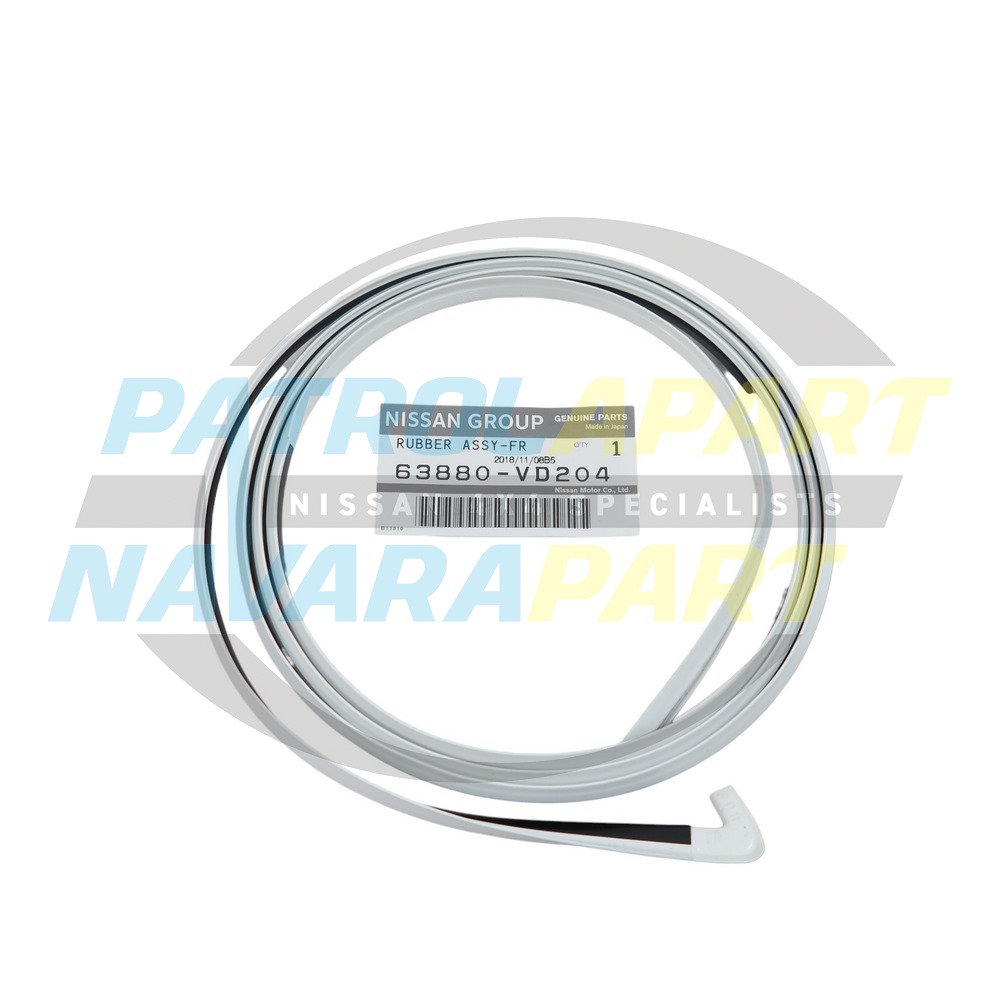 Genuine Nissan Front Flare Seal RH White QM1 QX1 - Nissan Patrol Y61 GU