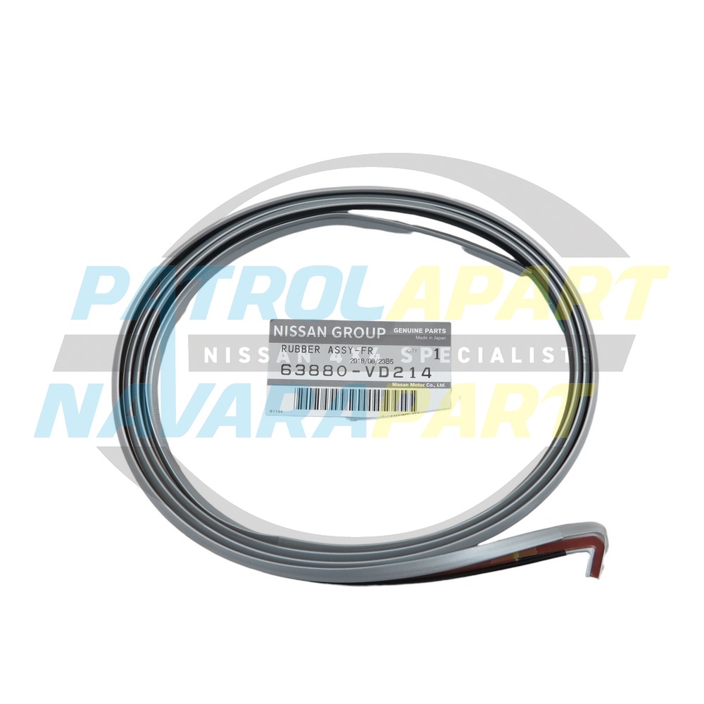 Genuine Nissan RHF Flare Seal KY0 Silver - Nissan Patrol Y61 GU S4