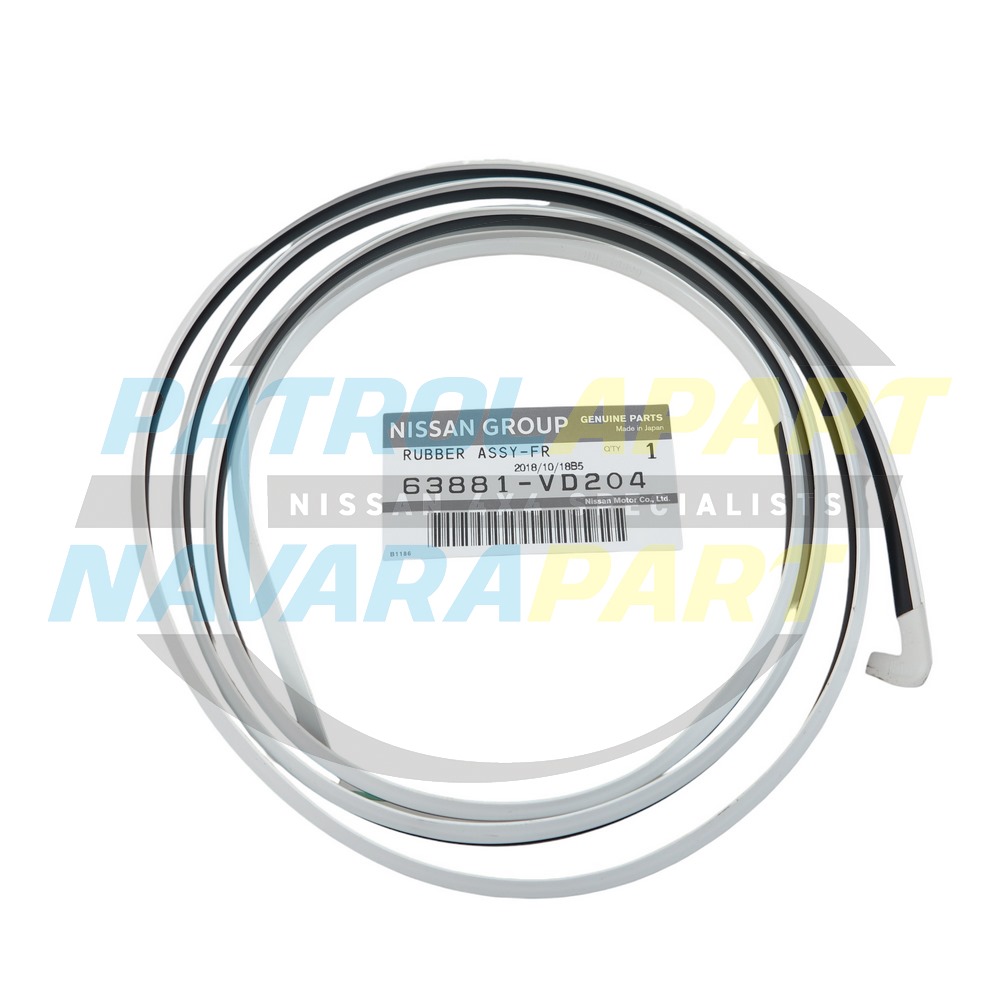 Genuine Nissan Front Flare Seal LH White QM1 QX1 - Nissan Patrol Y61 GU