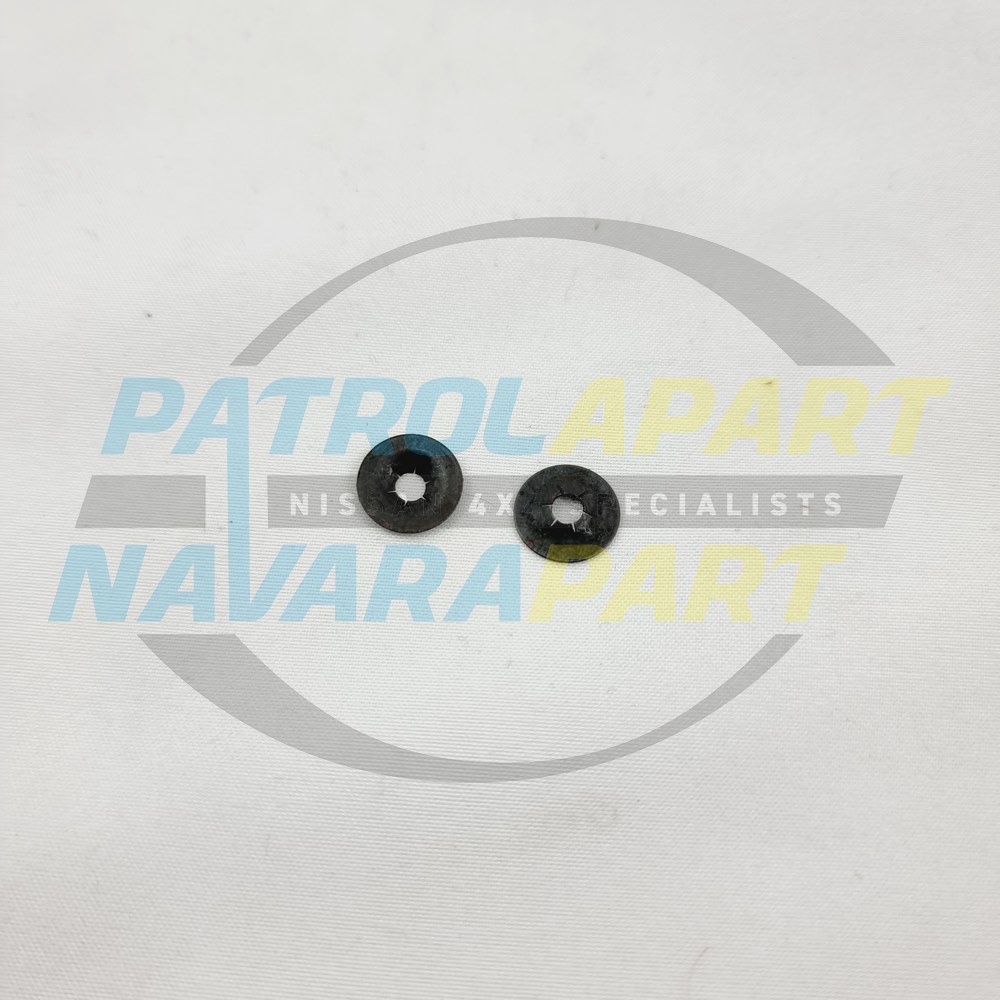 Gearstick Shifter Surround Boot Retainer Clip - Nissan Patrol Y61 GU