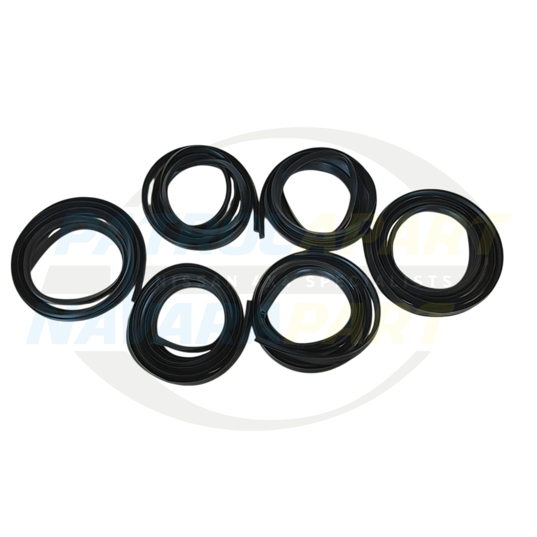 Patrolapart All New Design Flare Seal Rubber Mould Black 1.8M Length (6 Pack) - Nissan Patrol Y60 GQ & Y61 GU
