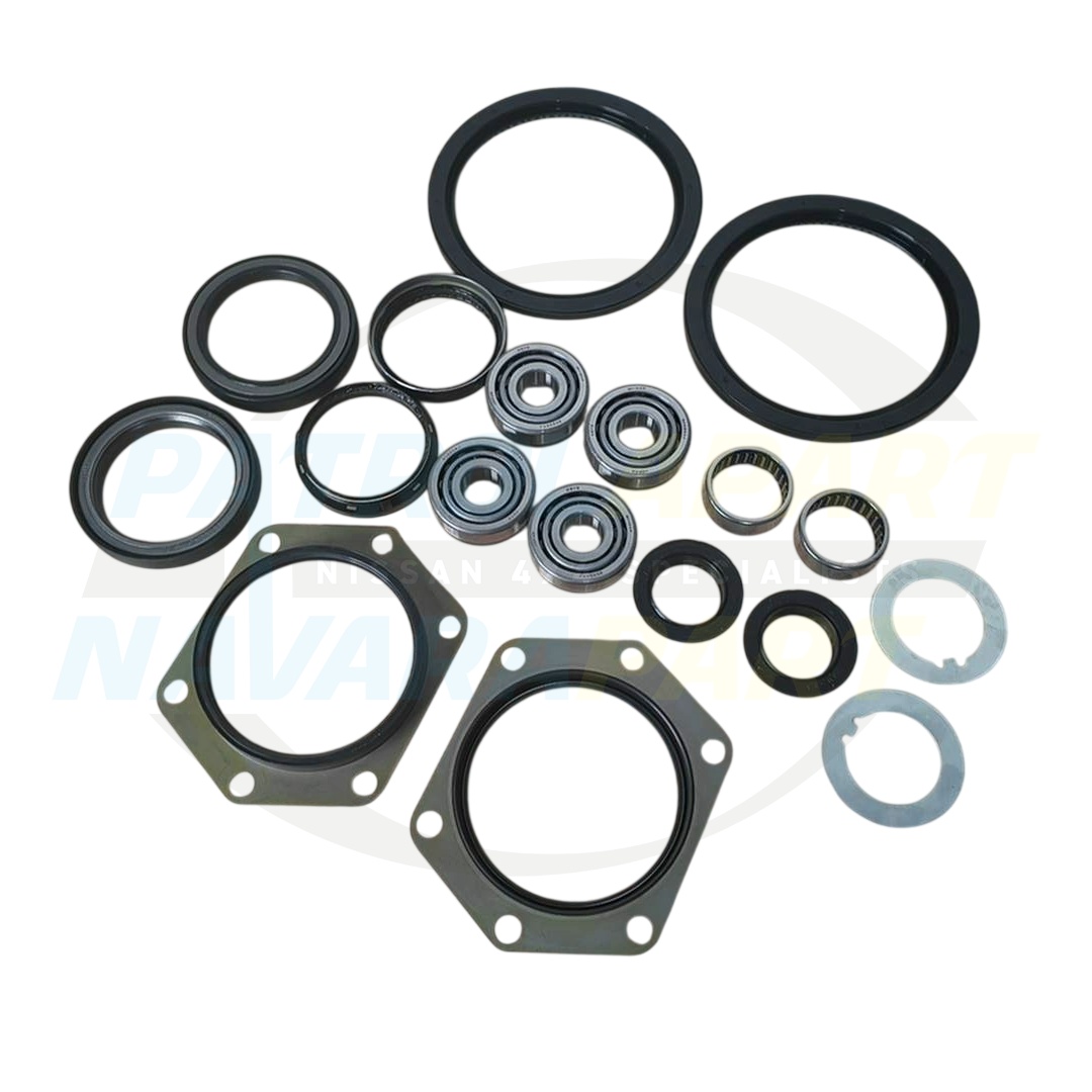 Patrolapart Front Axle Swivel Hub Rebuild Kit with Trailgear Axle Seals - Nissan Patrol Y60 GQ
