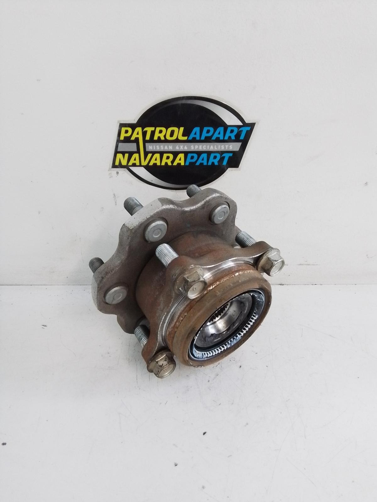 Used Rear Bearing Hub 43202-1LB0A - Nissan Patrol Y62 11/12